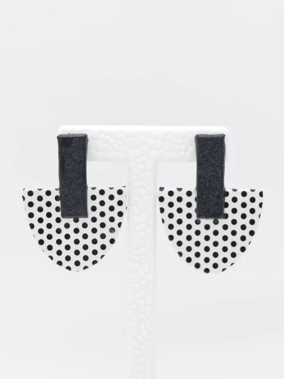 Earrings with black straps and polka-dots