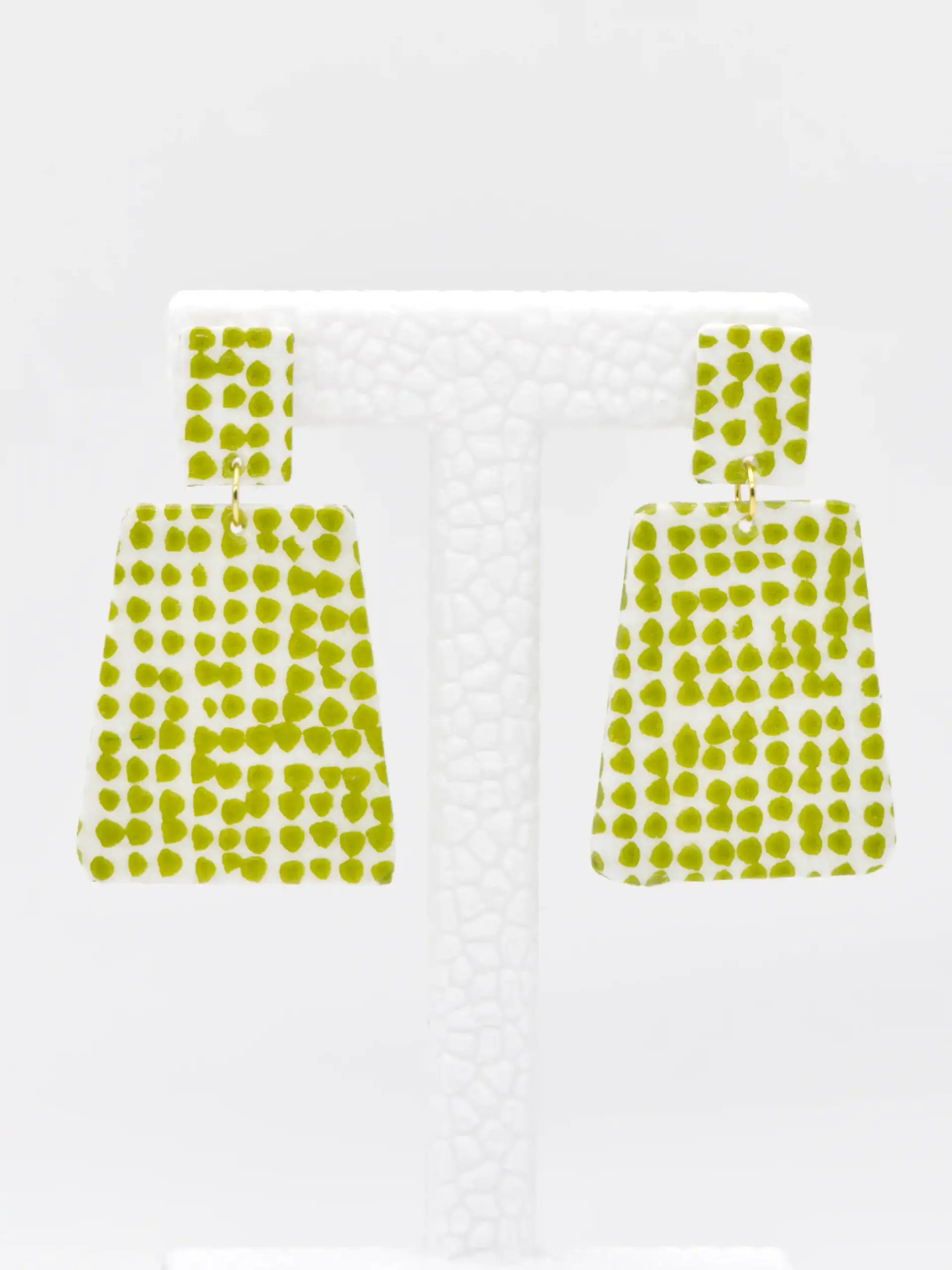 Green polka-dot rectangular drop earrings