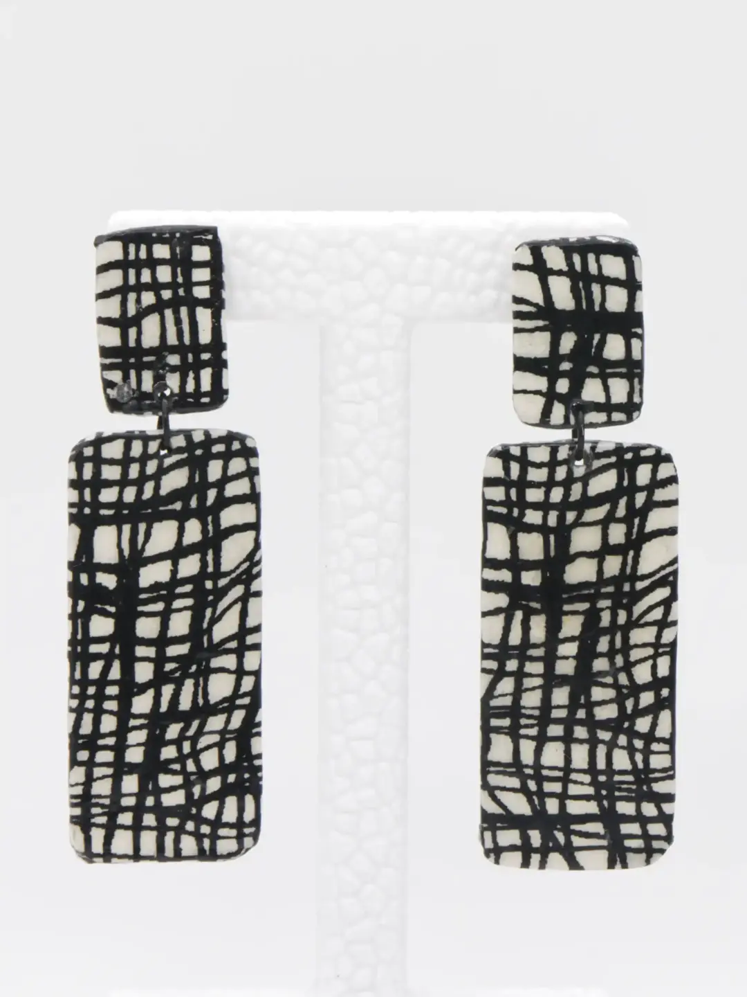 Black-and-white geometric rectangular drop earrings